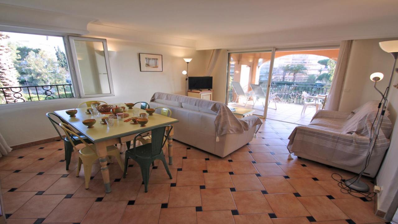 Apartament Port Marine Sainte-Maxime Zewnętrze zdjęcie