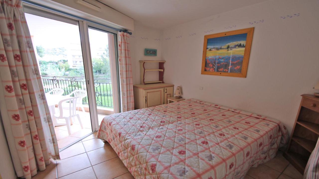 Apartament Port Marine Sainte-Maxime Zewnętrze zdjęcie