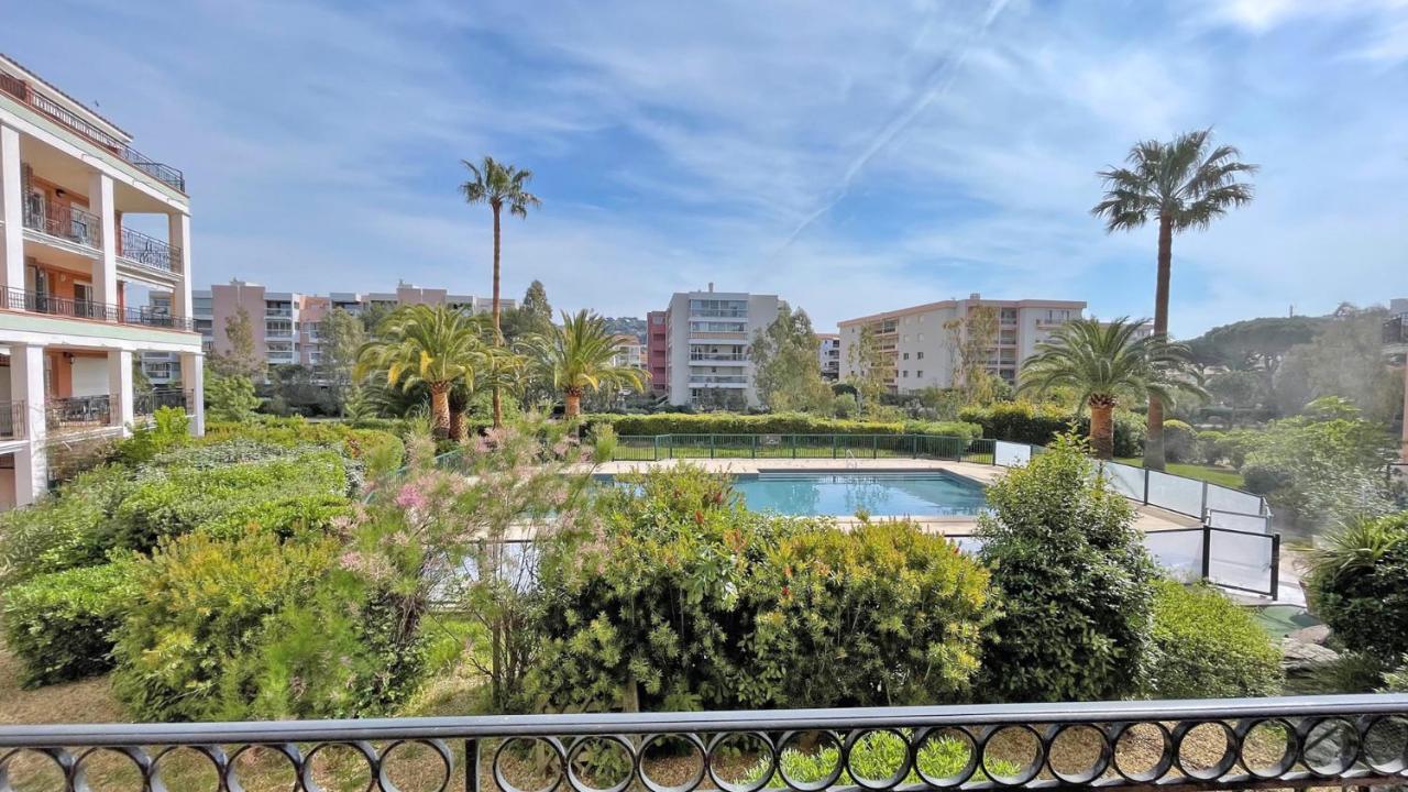 Apartament Port Marine Sainte-Maxime Zewnętrze zdjęcie
